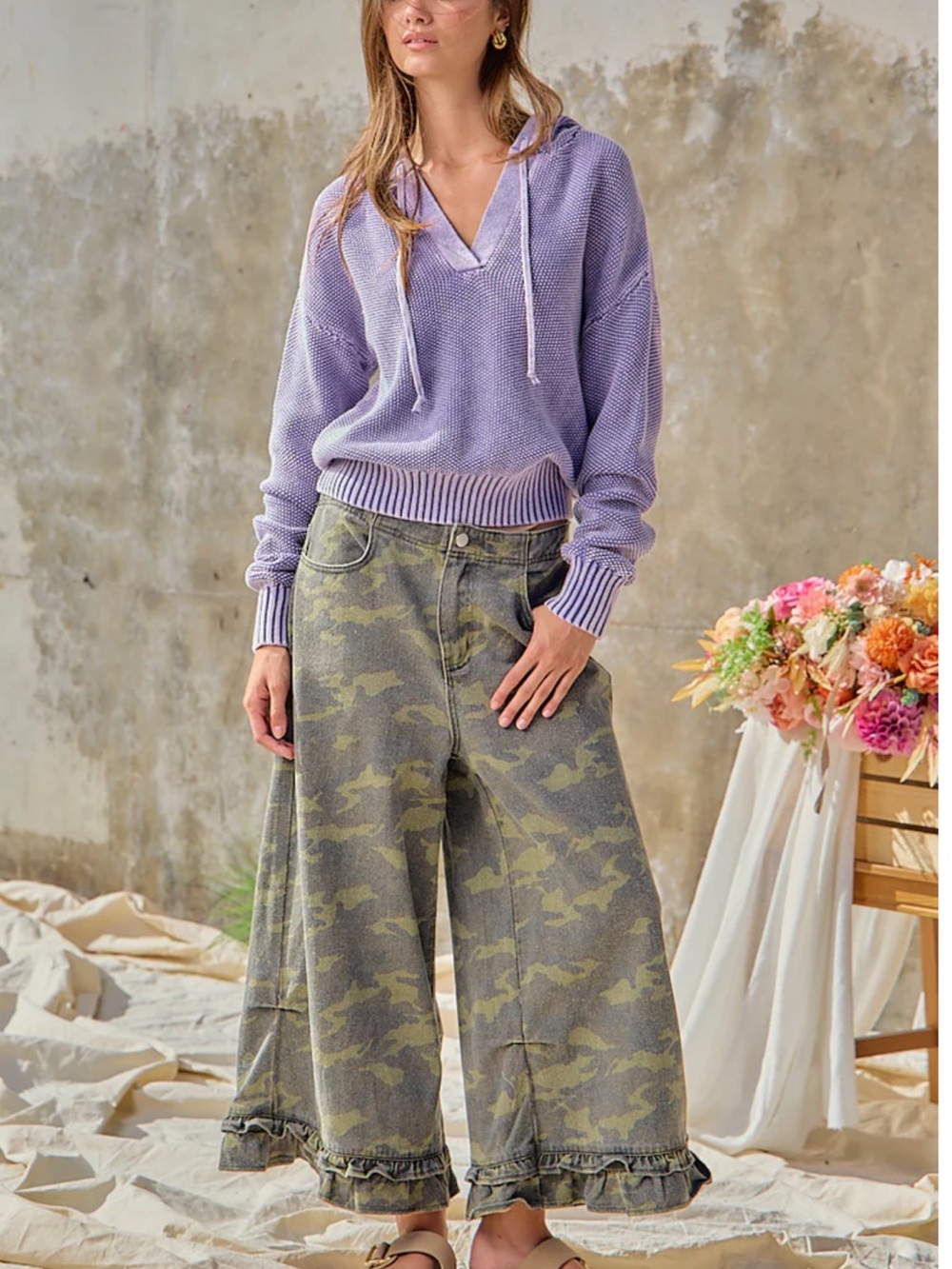 💕Arrives June! Bibi Cropped Camo Ruffle Hem Pants - Picture 5 of 10